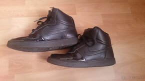 ENISKY NIKE EBERNON MID čierne (č. 40,5) - 2