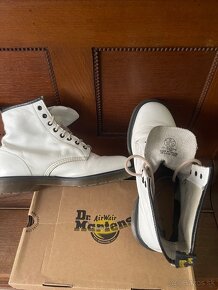 Dr. Martens - 2