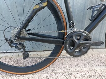 Carbon Shimano 105 - 2