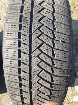 Predám zimné Continental 215/55/R17 - 2