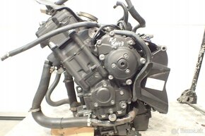 Yamaha yzf r1 motor - 2