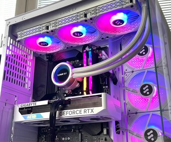 RTX 4060ti 16GB/ Ryzen 7 5800x/ 32gb ram/ 1tb 980pro - 2