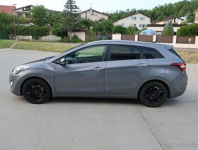 Hyundai i30 CW 2015 CRDi 110k, vyhrievané sedačky, PANORAMA - 2