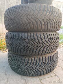 Zimné pneu Hankook 195/55 R16, DOT2520, 8mm - 2