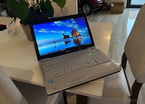 15.6"/Toshiba Notebook/i3/4GB RAM/320GB HDD/Intel HD Grafika - 2