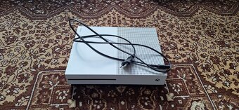 Predam xbox one s + hry - 2