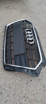 Audi A3 lift 8V maska chladica 8V3853651AA - 2