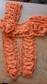 Dámsky pletený šál biely a oranžový - 2
