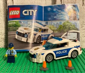 Lego City 60239 Policajné auto - 2