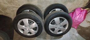 Disky 5x114.3 R15 zimné pneu 195/65 R15 kia - 2