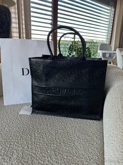 Predam v top stave kabelku Dior - Book tote leather tote - 2