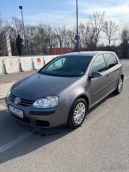 VW Golf 5 - 2