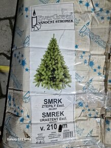 Umely vianočny stromček.Smrek urastený excelent 210cm. - 2