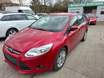 FORD FOCUS 1,6i 77 kW 2012 - 2