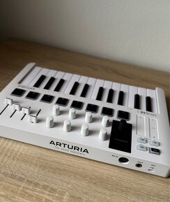 Arturia minilab 3 - 2