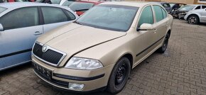 Lacno rozpredám Škoda Octavia II na náhradné diely - 2