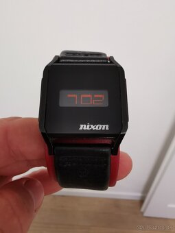 Zánovné hodiny Nixon Atom DL - 2