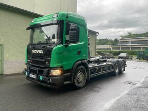 Hákový nosič kontajnerov Scania G500 6x4 - 2021 - 40.855km - - 2