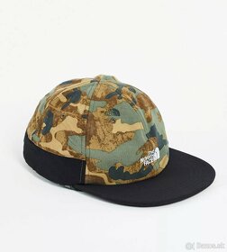 Siltovka The North Face  camo so slnecnou clonou - 2