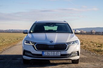 Škoda Octavia Combi 2.0 TDI Style - 2