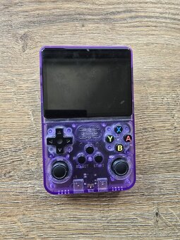 Retroid pocket 4 pro + R36s - 2