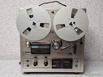 REEL TO REEL / AKAI 1722L / FOUR TRACK STEREOPHONIC - 2