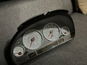 BMW e39 M5 budíky tachometer - 2