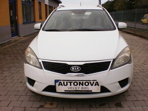 Kia Ceed SW 1,6TDi 66kW M6 r.2010 - 2