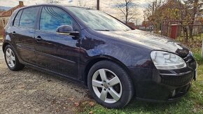 VW Golf 5 - 2