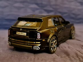 Rolls Royce Cullinan (1:32, bez krabice a stojana) - 2