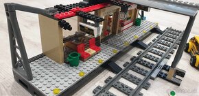 LEGO 60050 Vlak TRAIN station - 2