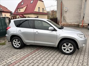 Toyota RAV4 2.0 16V 112kW 2009 113519km VVT4x4 TAŽNÉ TOP - 2