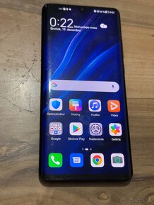 Predám Huawei P30 PRO 128GB Black známky používania - 2