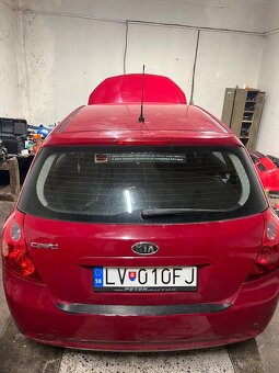 Kia ceed 1.4 benzin na Diely - 2