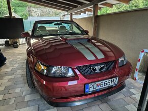 Ford mustang - 2