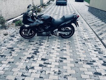 Suzuki GSX 750 F - 2