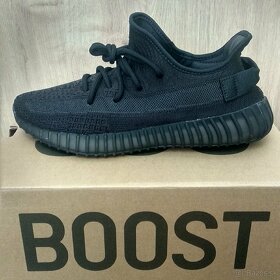 Yeezy Boost 350 V2 Onyx - 2