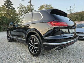 Volkswagen Touareg 3.0 V6 TDI SCR 286k Atmosphere 4Motion Ti - 2