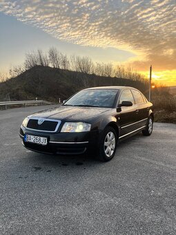 Škoda Superb 2.8 142kw Elegance - 2