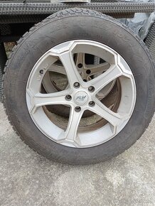 Kia Sportage 225/60 R17 - 2