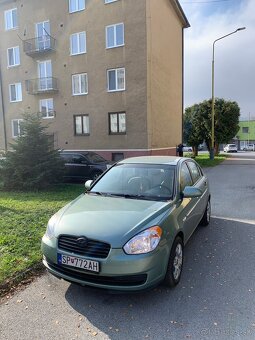 Hyundai accent - 2