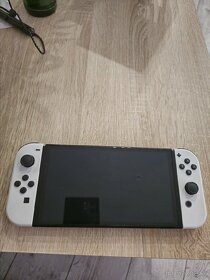 Predám/vymenim Nintendo switch OLED - 2