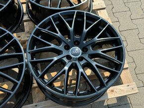 R20 5x112 (66,6) Audi style reps  9J ET35 Black alu disky - 2