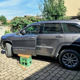 Prave Predne dvere Jeep Grand Cherokee 2014+ Granite Crystal - 2