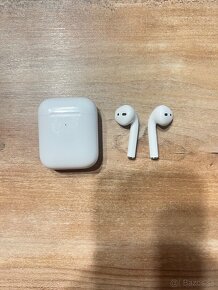 Apple Airpods 1 2019 bezdrotove sluchadla - 2