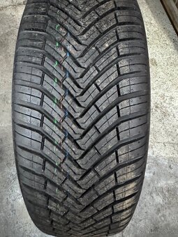 celorocne 215/65 r16 continental - 2