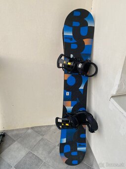 Snowboard Burton s viazaním - 2