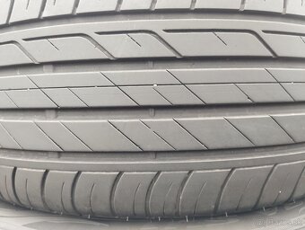 225/55 R17 letné pneumatiky - 2