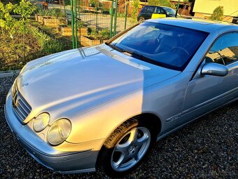 Mercedes Benz CL600 V12 W215 - 2