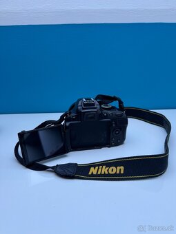 Nikon D5100 - 2